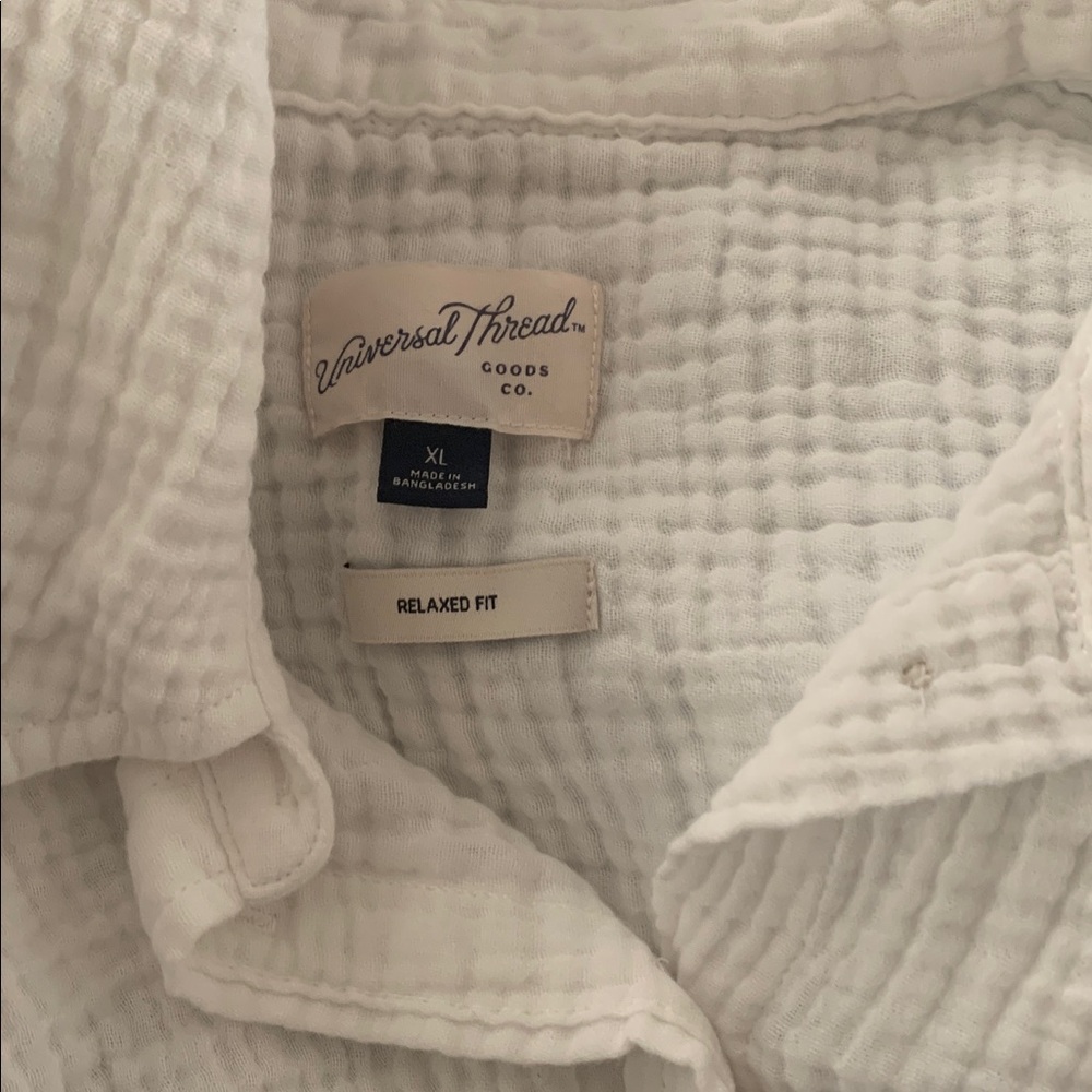 Universal Thread white Textured Shirt - Picture 2 of 3